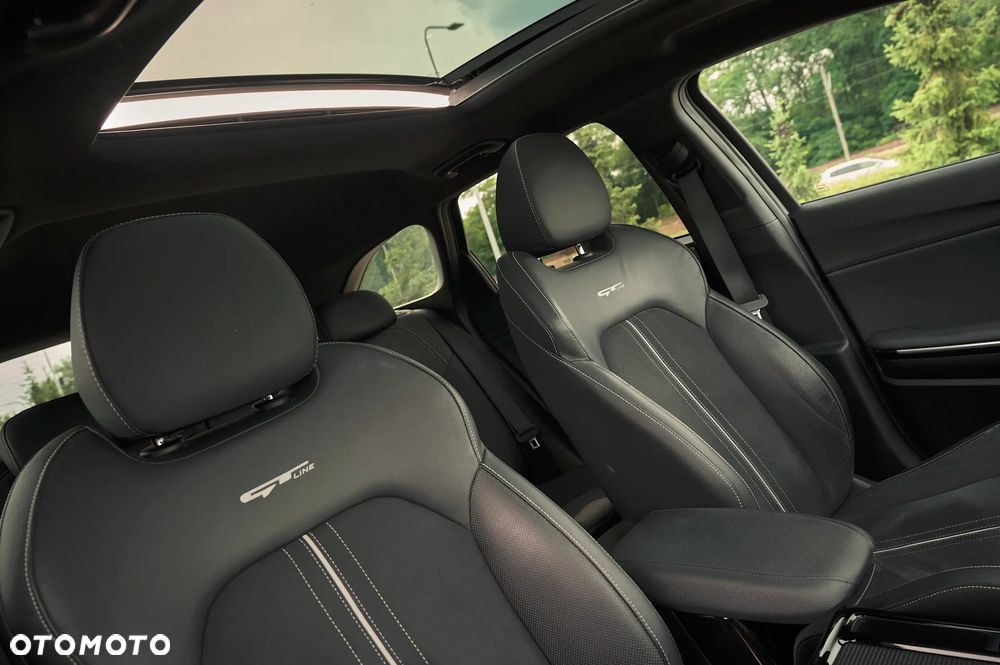 Kia Ceed 1.4 T-GDI DCT OPF GT Line - 29