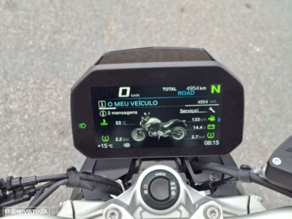 BMW F 900 R Lightwhite - 12