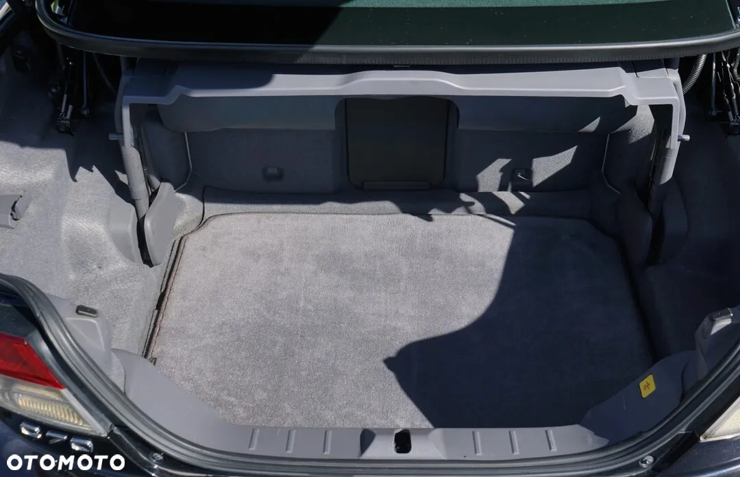 Volvo C70 D3 Summum - 34