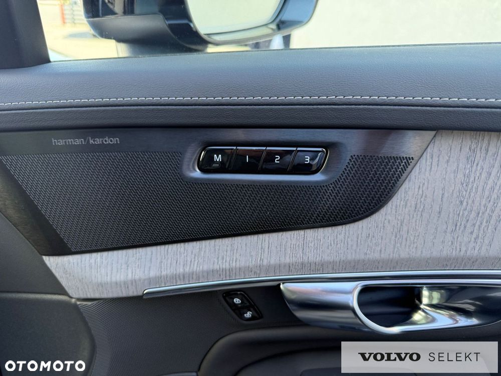 Volvo XC 90 - 37