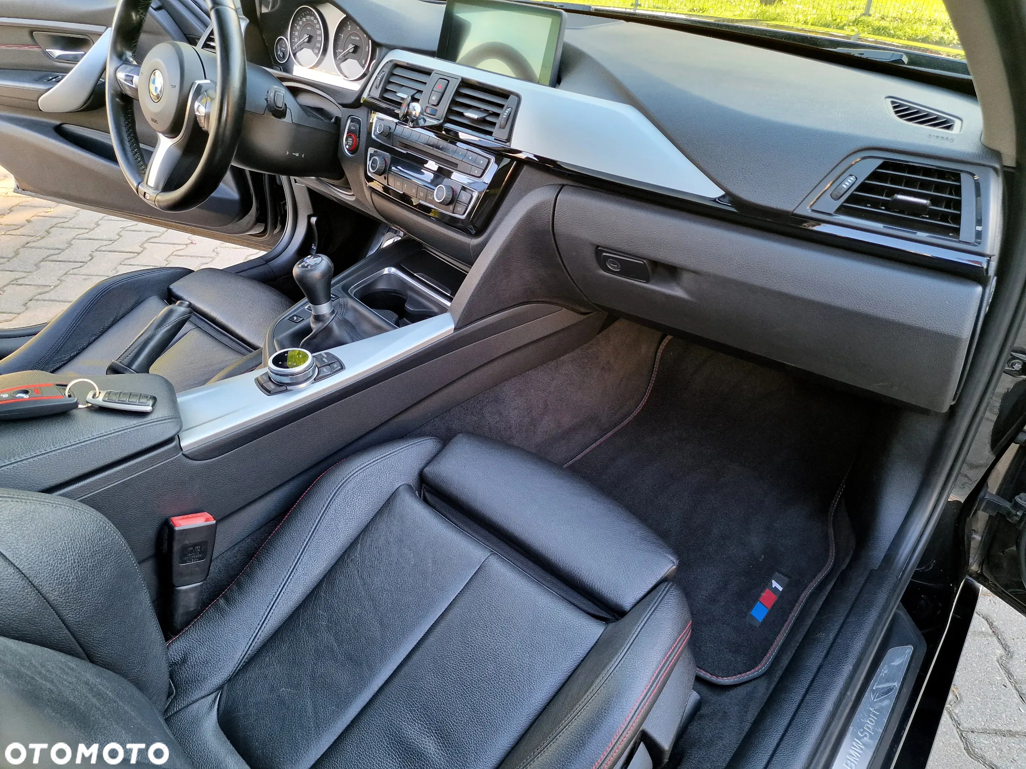 BMW Seria 3 320d Sport Line - 17