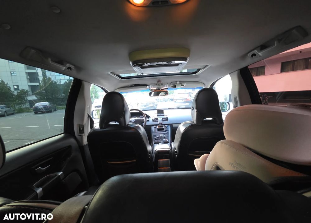 Volvo XC 90 2.4 D Aut. 7 locuri - 15