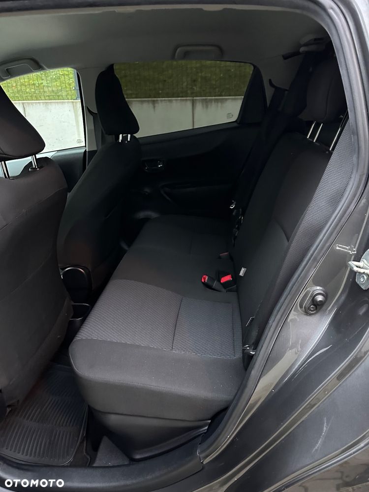 Toyota Yaris - 16