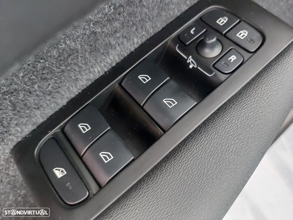 Volvo XC 40 1.5 T5 PHEV Inscription Expression - 17