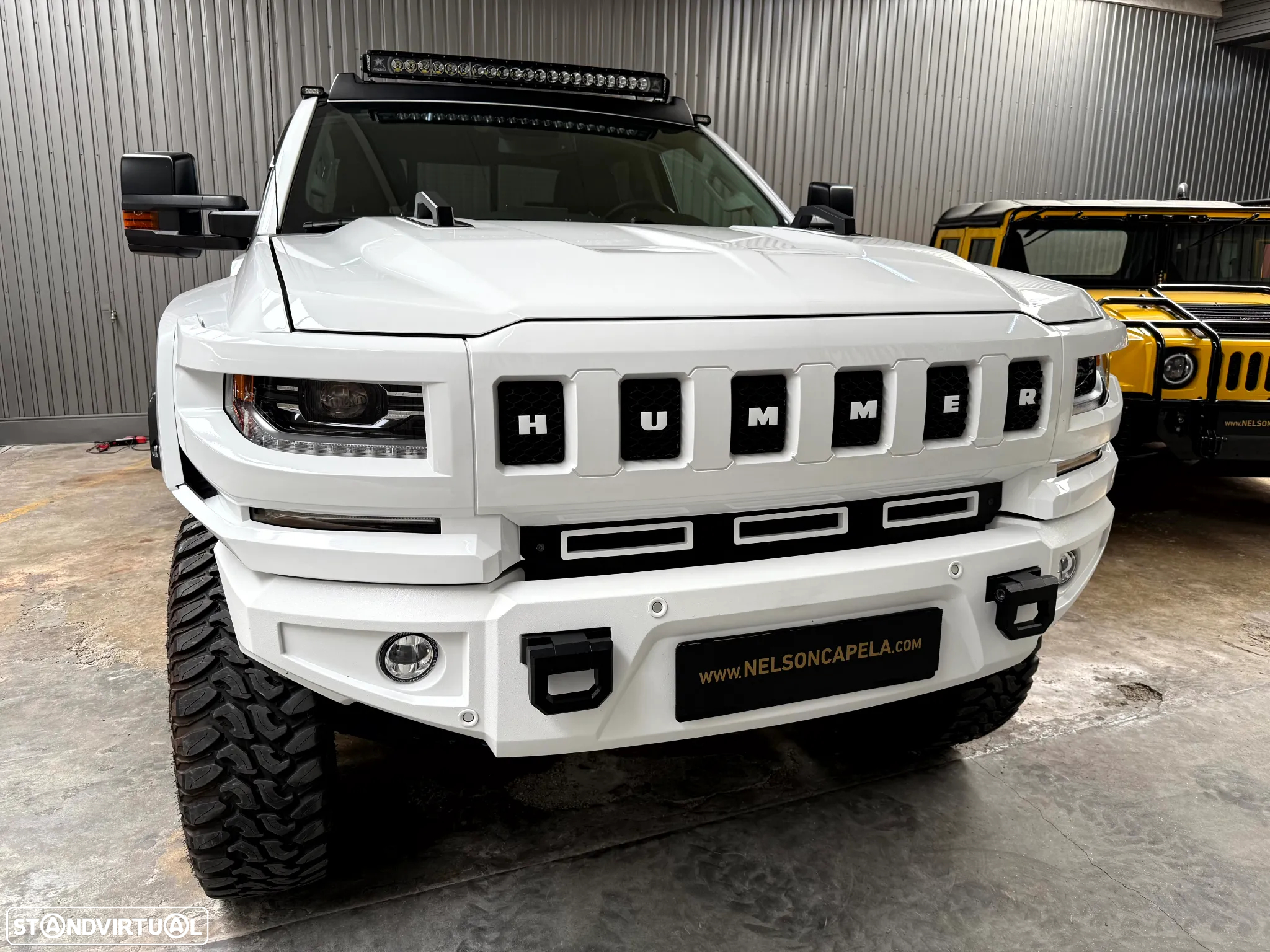 Hummer H2 - 18