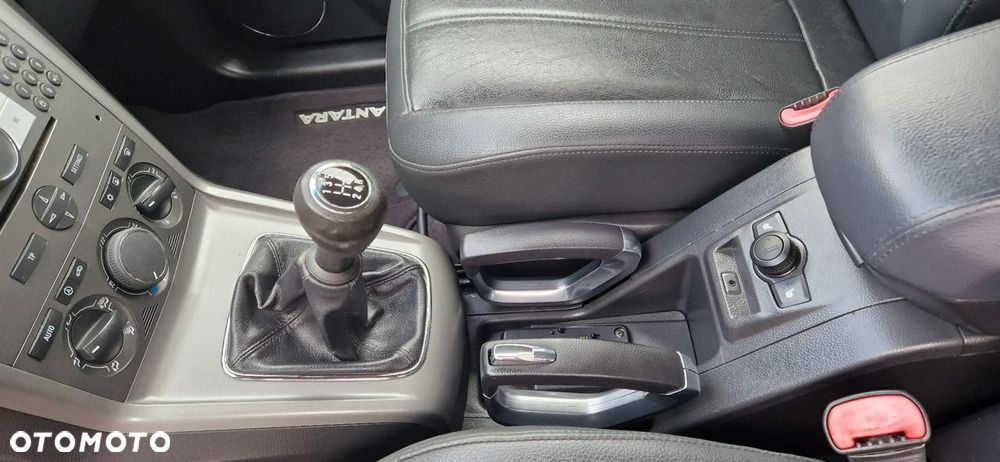 Opel Antara - 20