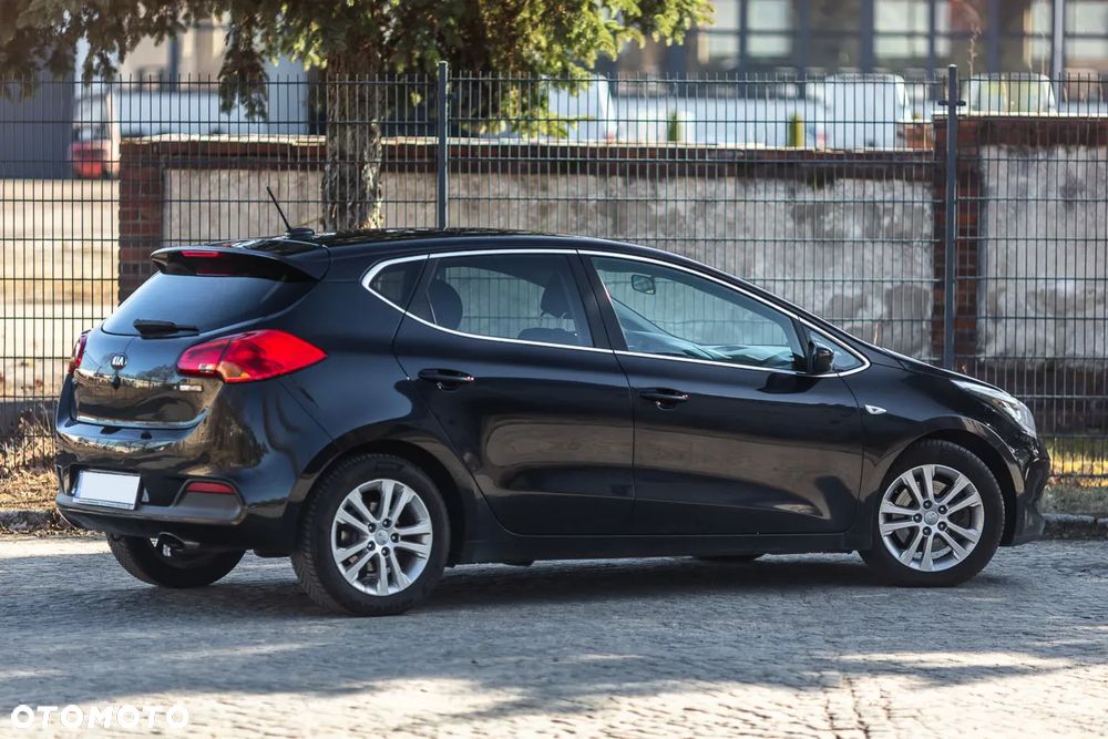 Kia Ceed 1.6 CRDi 128 97g Edition 7 - 12