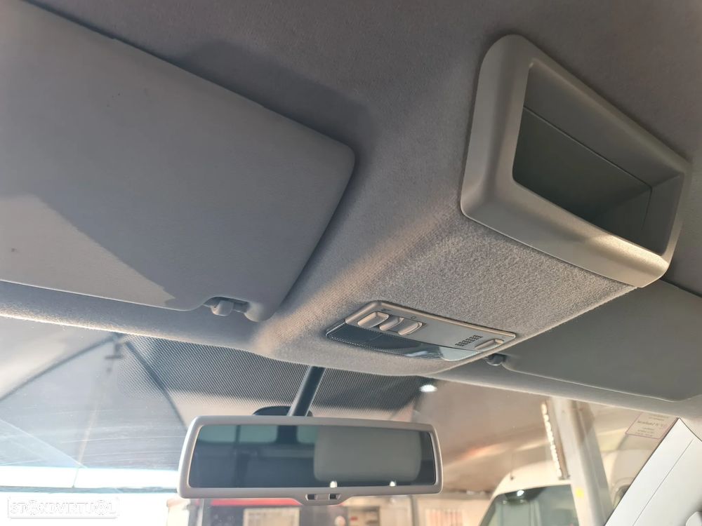 VW TRANSPORTER 2.0 TDI 140 CV DSG | 6 LUGARES | AC | GPS - 23