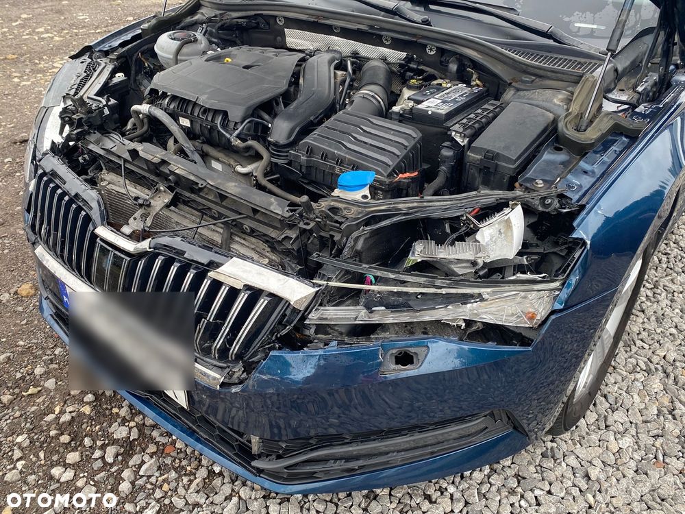 Skoda Superb 1.5 TSI Ambition DSG - 8
