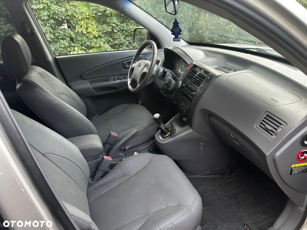 Hyundai Tucson - 2