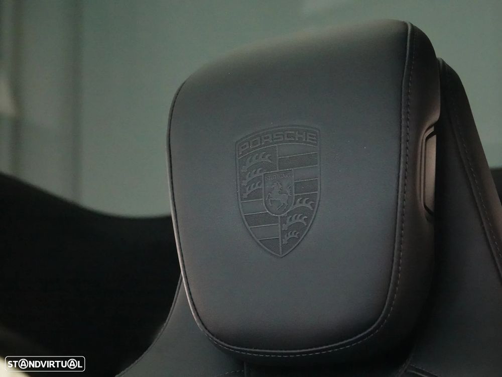 Porsche Taycan Turbo S - 34