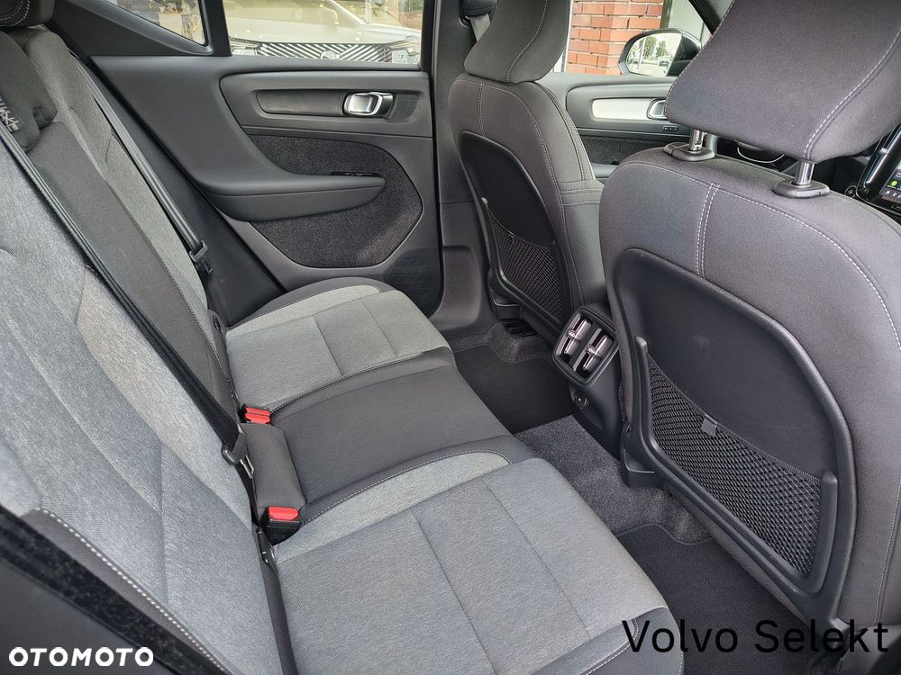 Volvo XC 40 - 26