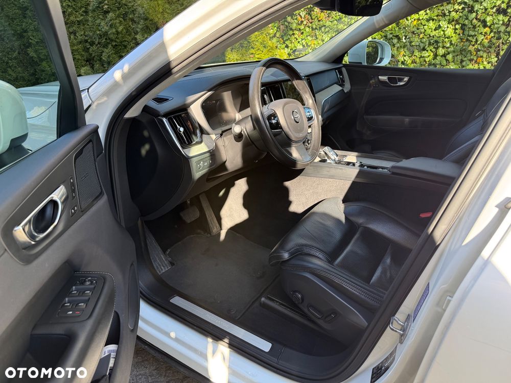 Volvo XC 60 T8 Plug-In Hybrid AWD Inscription - 15