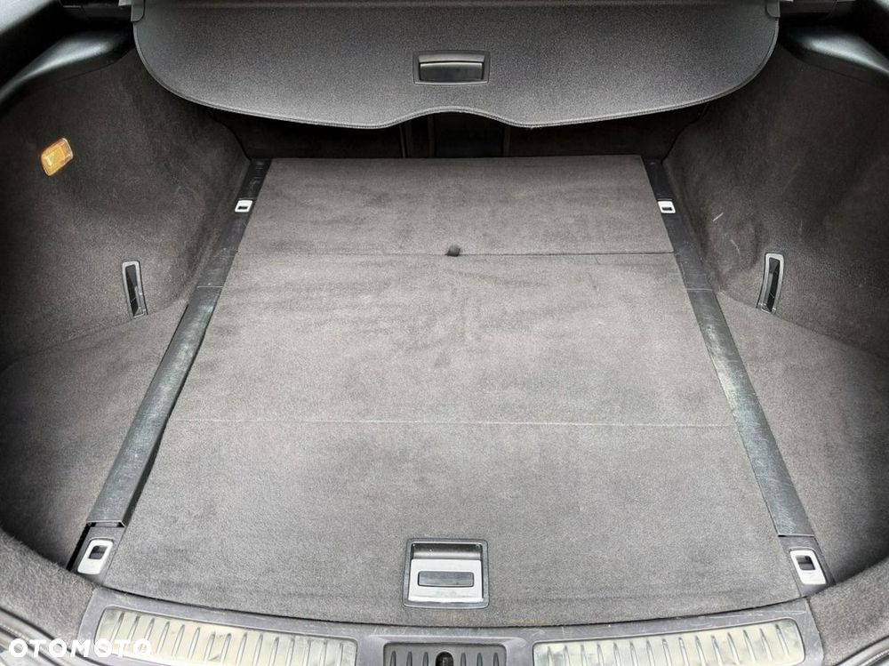 Toyota Avensis - 22