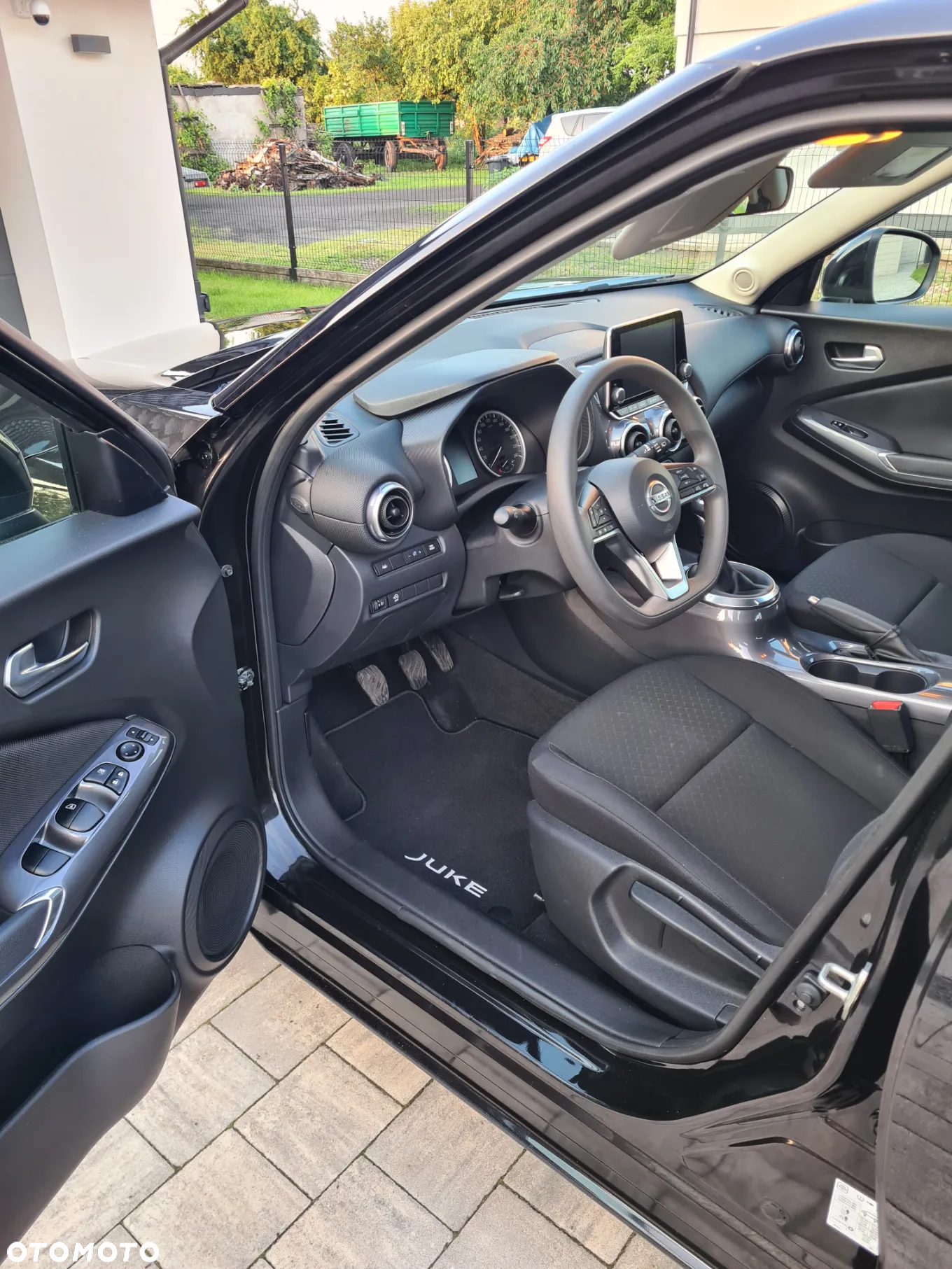 Nissan Juke 1.0 DIG-T Tekna - 12