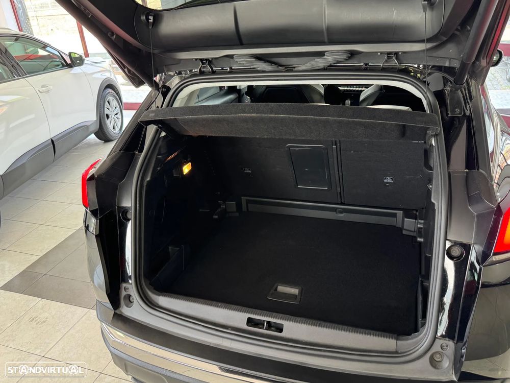 Peugeot 3008 1.2 PureTech Allure EAT6 - 19