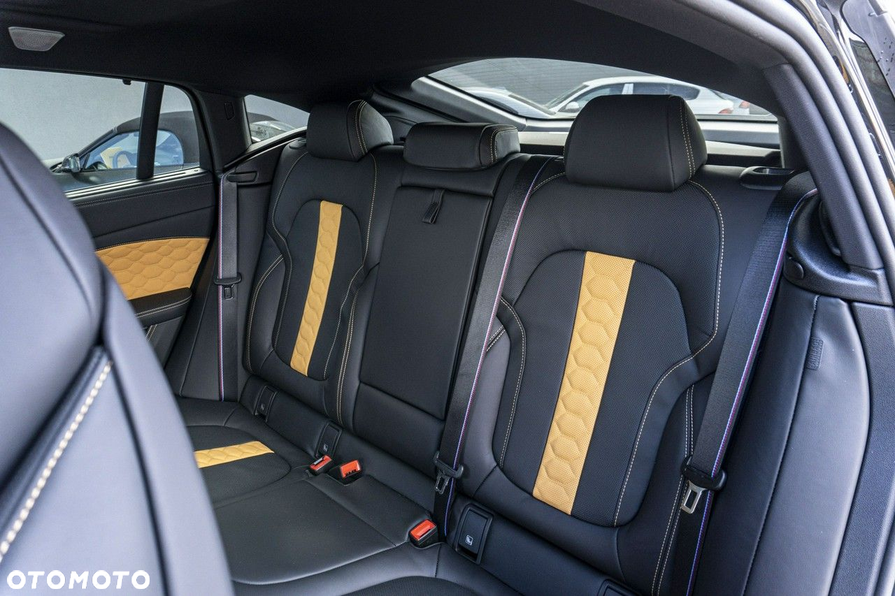 BMW X6M - 27