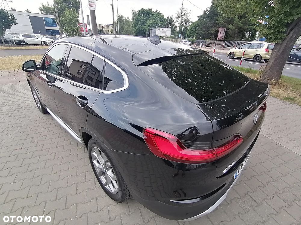 BMW X4 xDrive20d xLine sport - 21