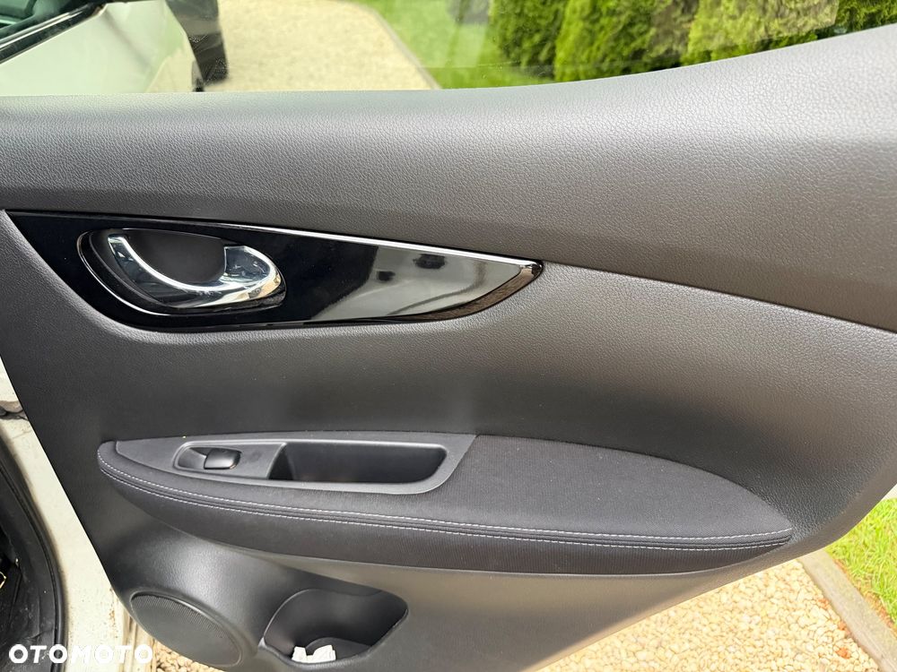 Nissan Qashqai 1.5 dCi DPF acenta - 10