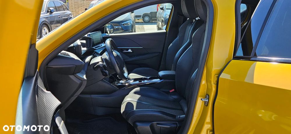 Peugeot 208 1.2 PureTech GT Line S&S EAT8 - 18