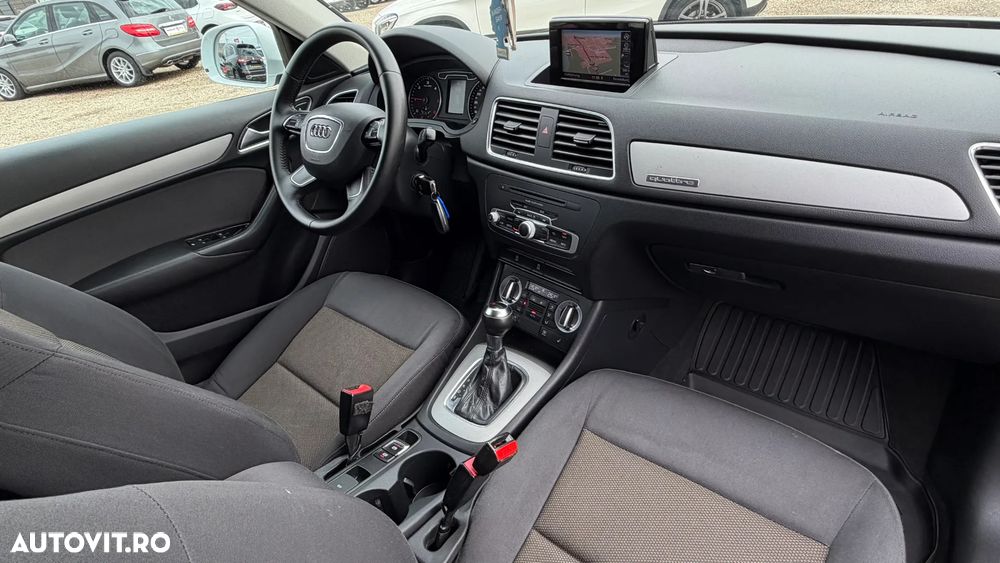 Audi Q3 2.0 TDI Quattro S tronic - 11