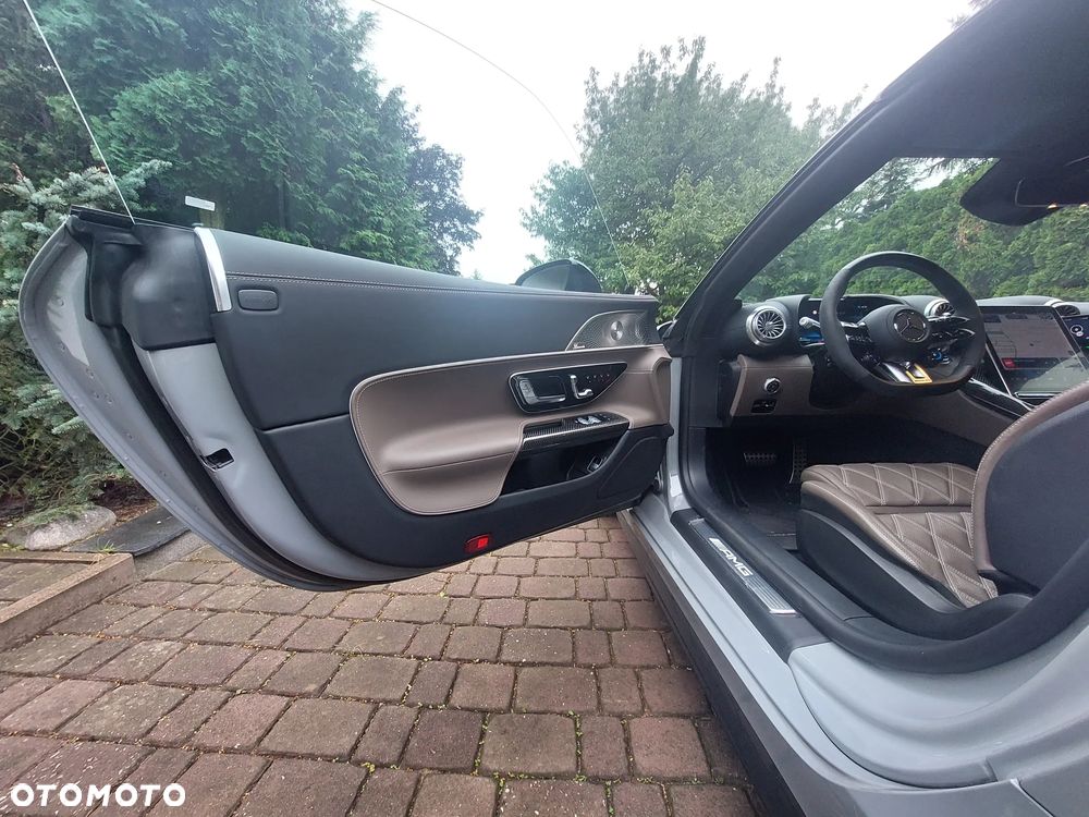 Mercedes-Benz SL AMG 63 4-Matic+ - 14