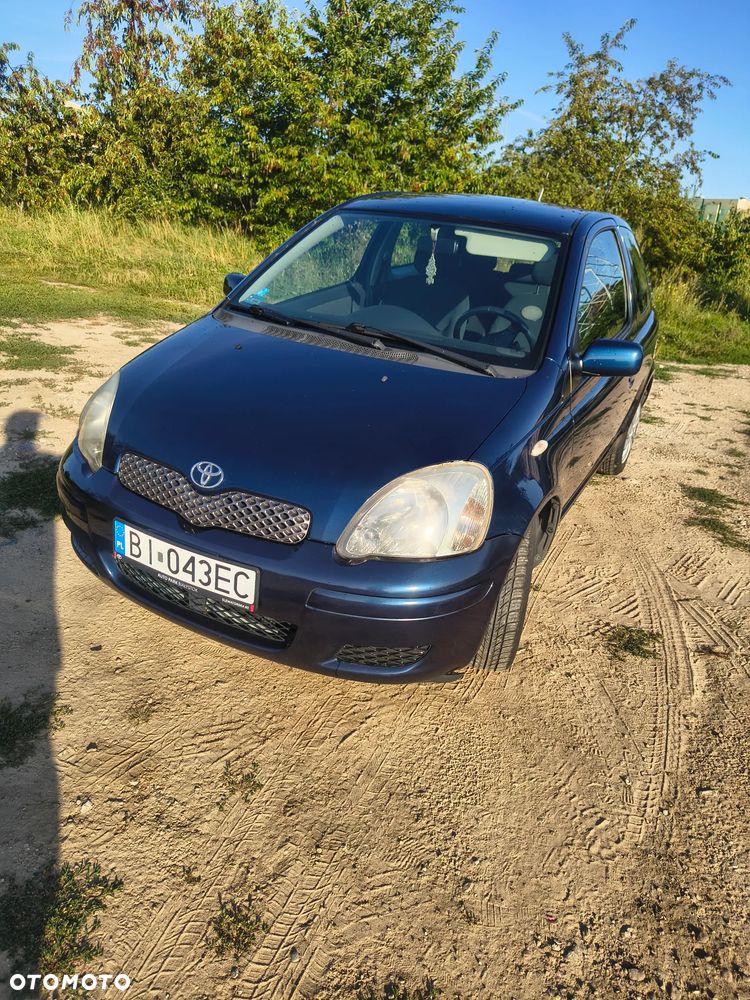 Toyota Yaris 1.0 Sol - 2