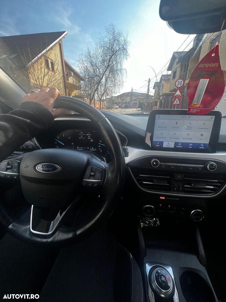 Ford Focus - 8
