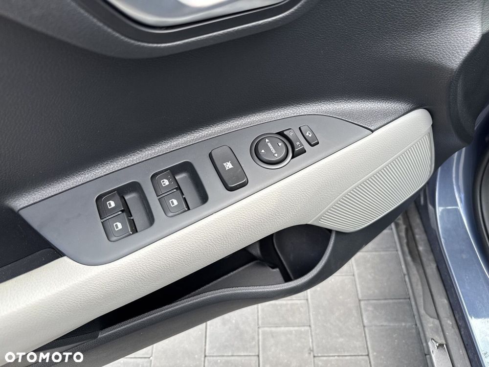 Kia Stonic 1.2 L - 14
