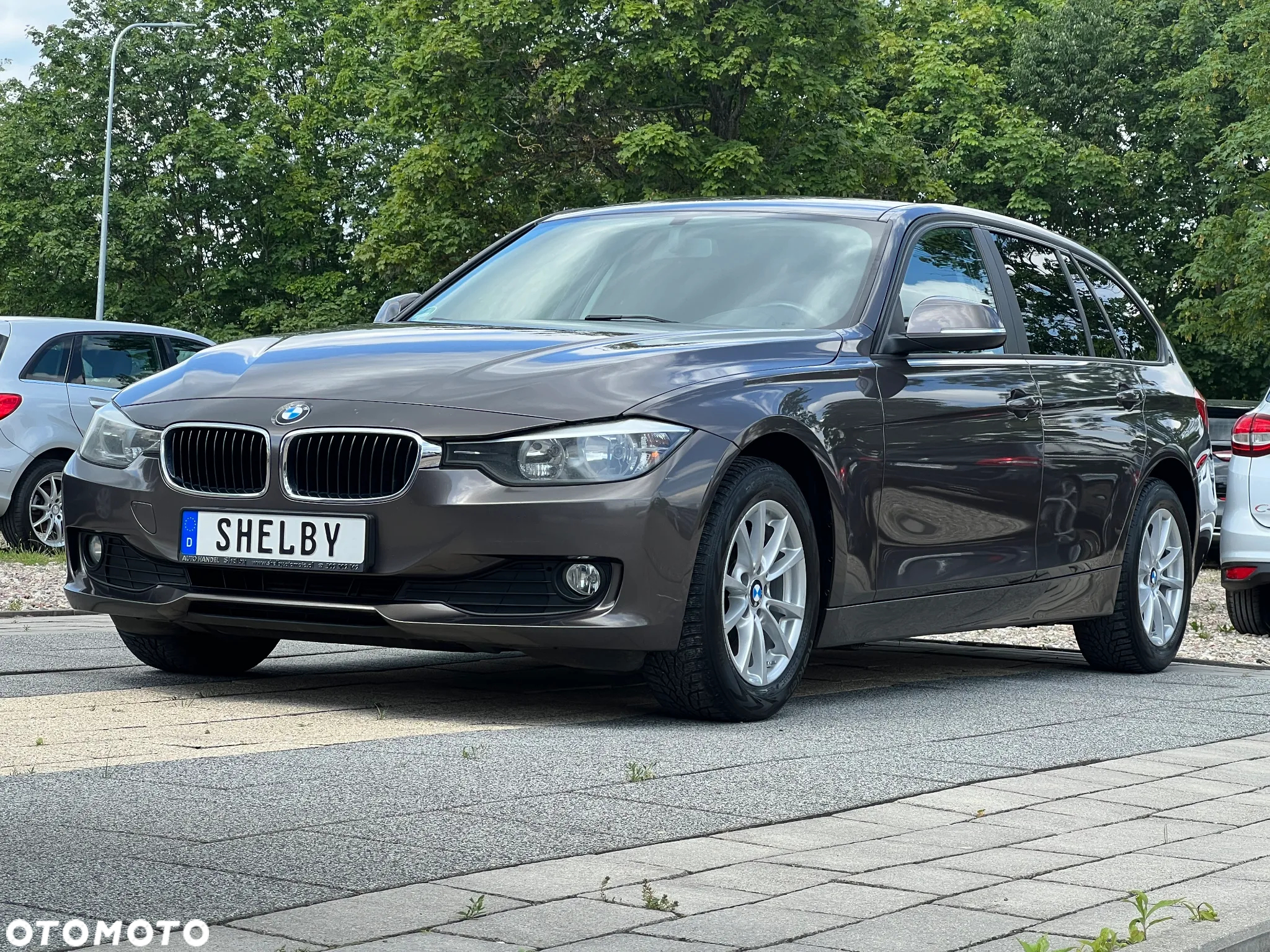 BMW Seria 3 318d Touring - 2
