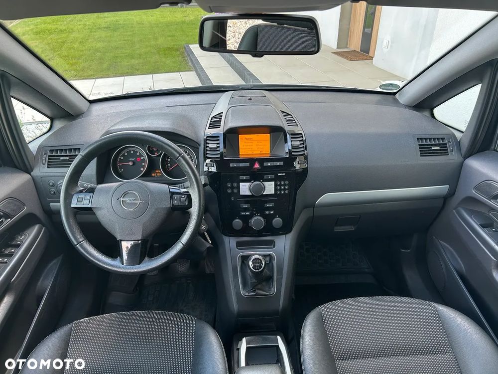 Opel Zafira 1.8 Design Edition - 18