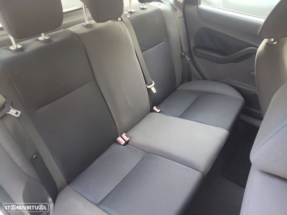 Ford Focus SW 1.4 Connection - 10