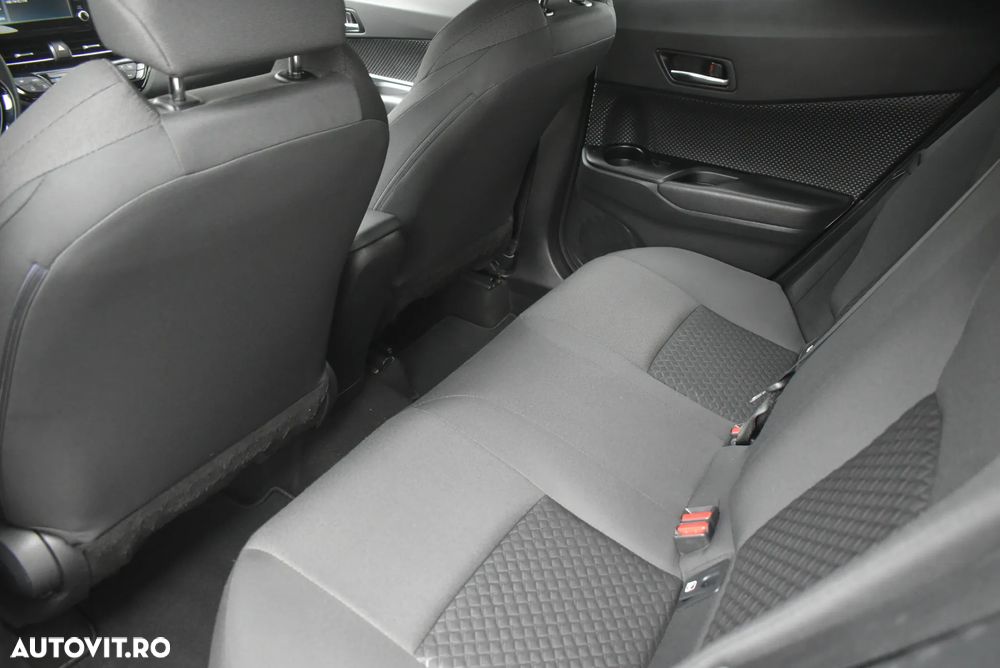 Toyota C-HR - 19