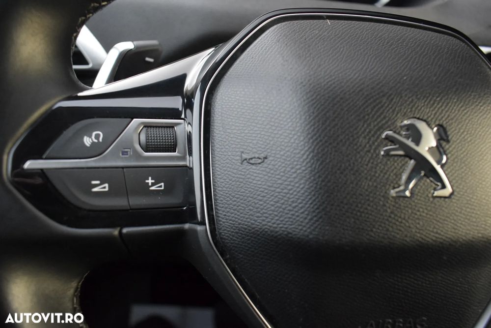 Peugeot 3008 PureTech 130 Stop & Start GPF EAT8 Allure - 24