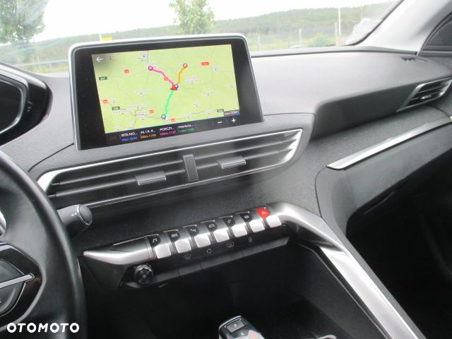 Peugeot 3008 - 11