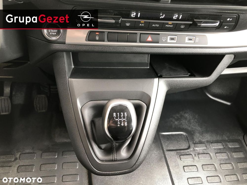 Opel Vivaro - 11