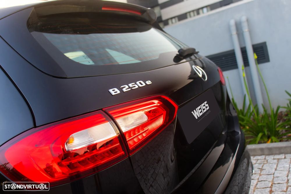 Mercedes-Benz B 250 e 8G-DCT AMG Line - 5