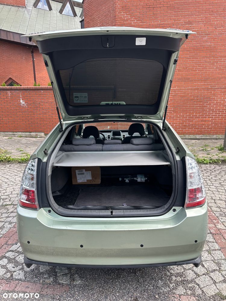 Toyota Prius 1.5 VVT-i Prestige - 3