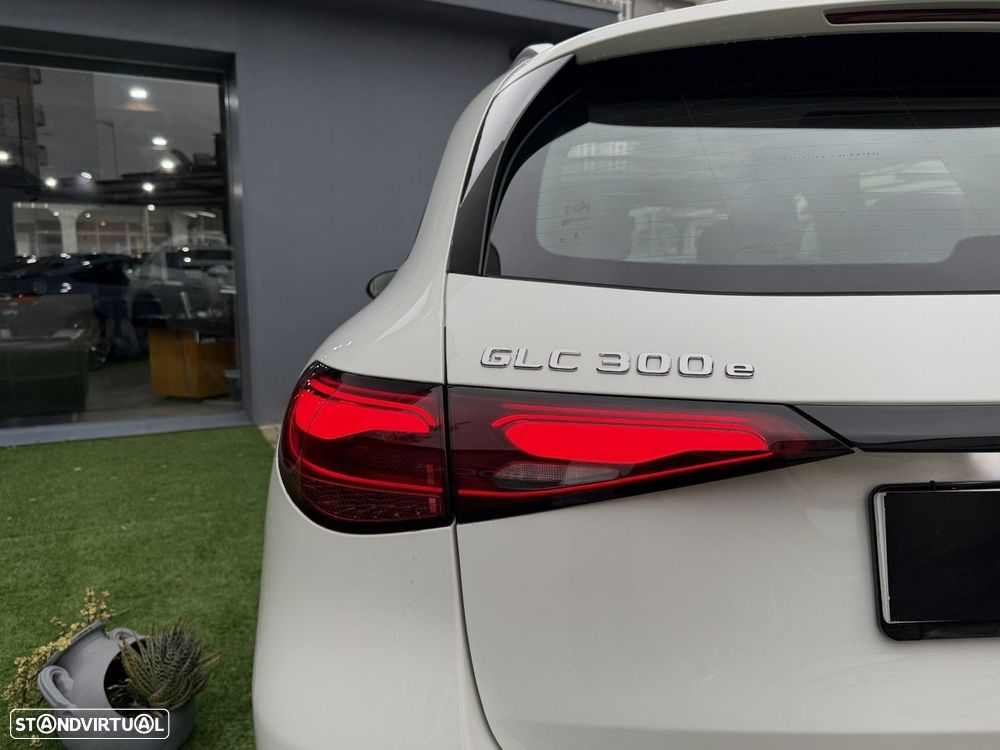 Mercedes-Benz GLC 300 e 4Matic - 22