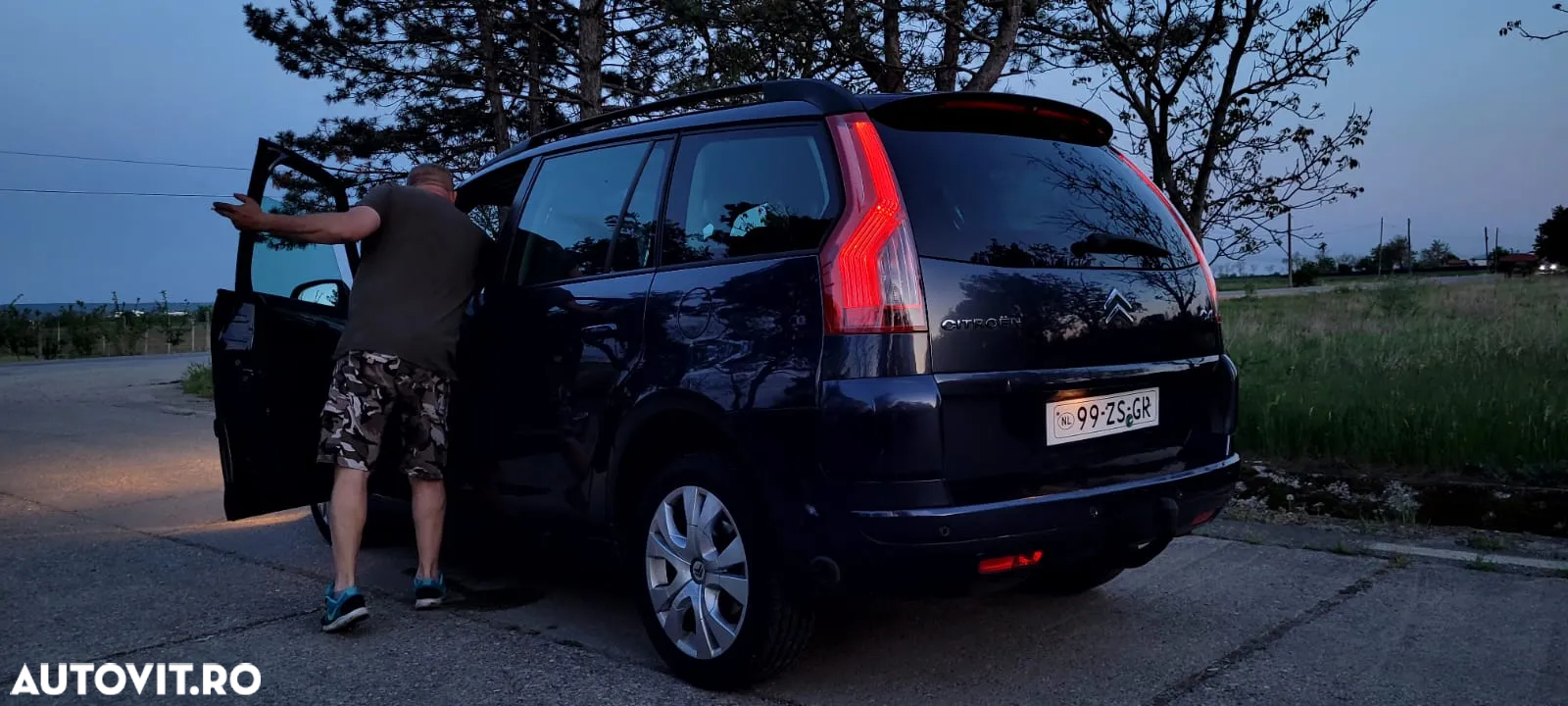 Citroën C4 Picasso 1.8 16V 7-Sitzer Confort - 3