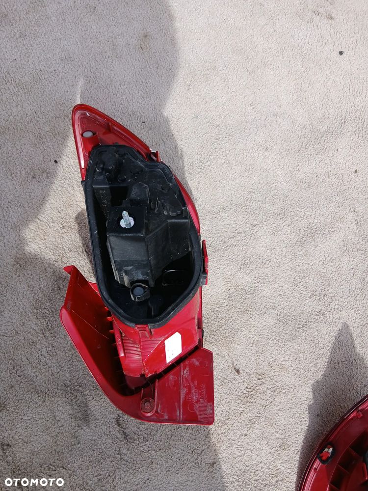 LAMPA TYLNA  PRAWA SEAT IBIZA 6J 3 DRZWI ROK 12/25 - 9