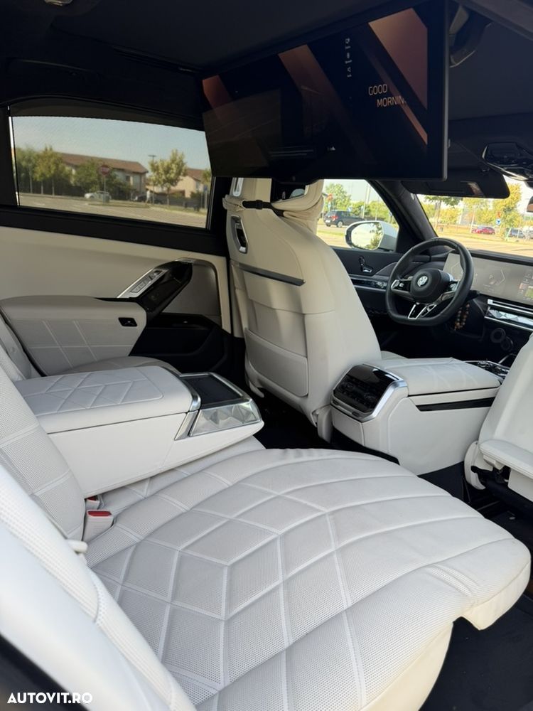 BMW Seria 7 740d xDrive MHEV - 17