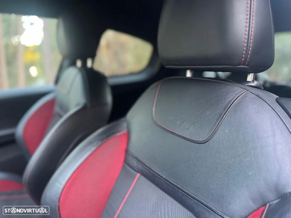 Peugeot 208 GTI 200 THP - 7