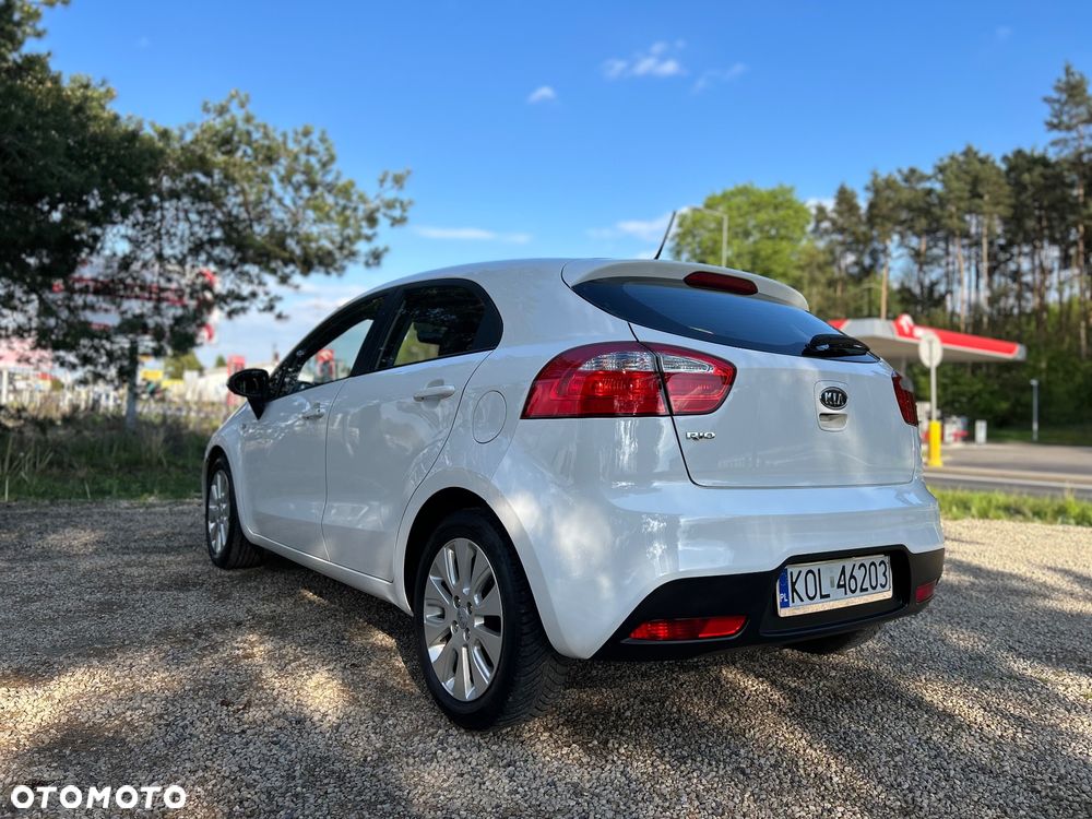 Kia Rio 1.4 Edition 7 - 8