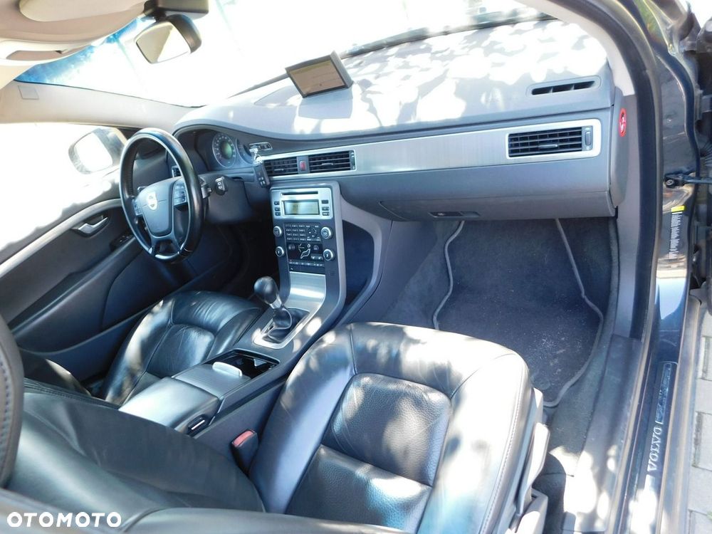 Volvo V70 2.0D Momentum - 11