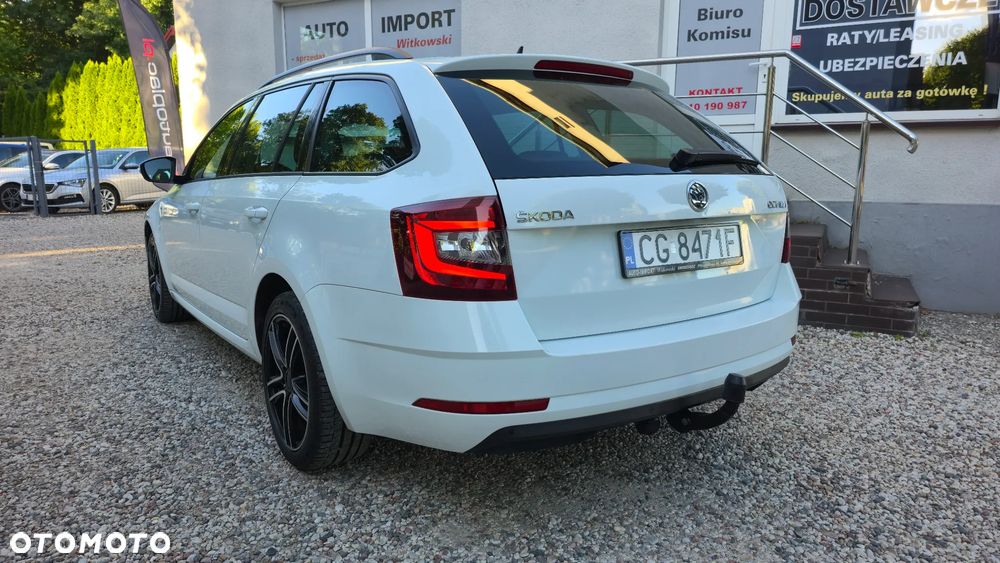 Skoda Octavia 2.0 TDI SCR Clever DSG - 5