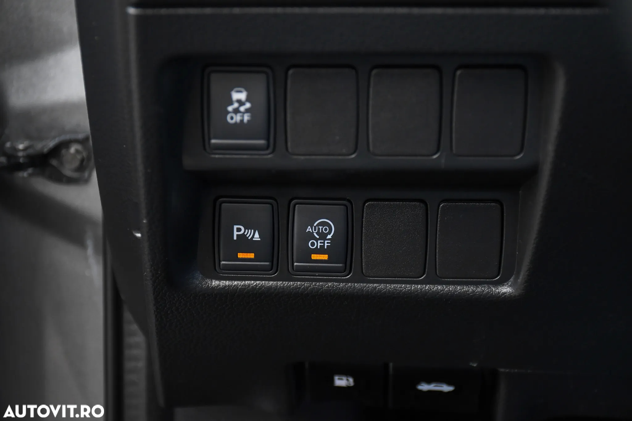 Nissan Qashqai 1.5 DCI Start/Stop N-Connecta - 24