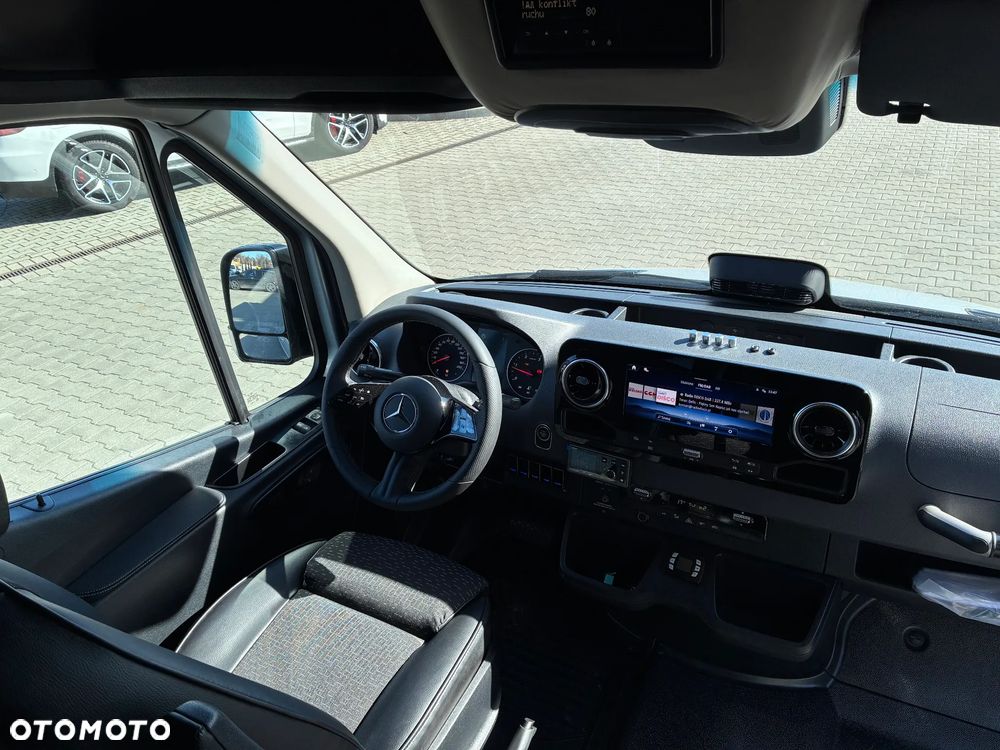 Mercedes-Benz Sprinter 519 CDI - 15