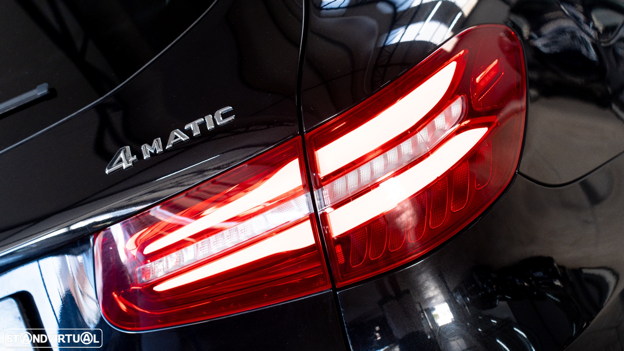 Mercedes-Benz GLC 350 d 4Matic 9G-TRONIC AMG Line - 13