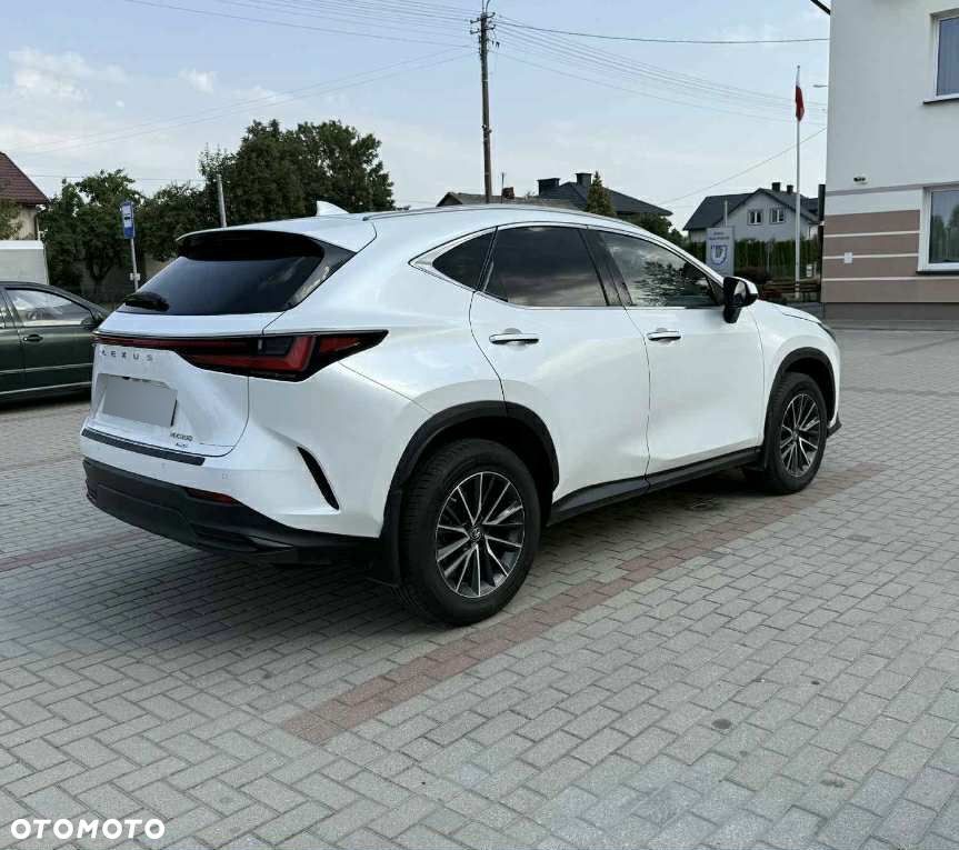 Lexus NX - 2